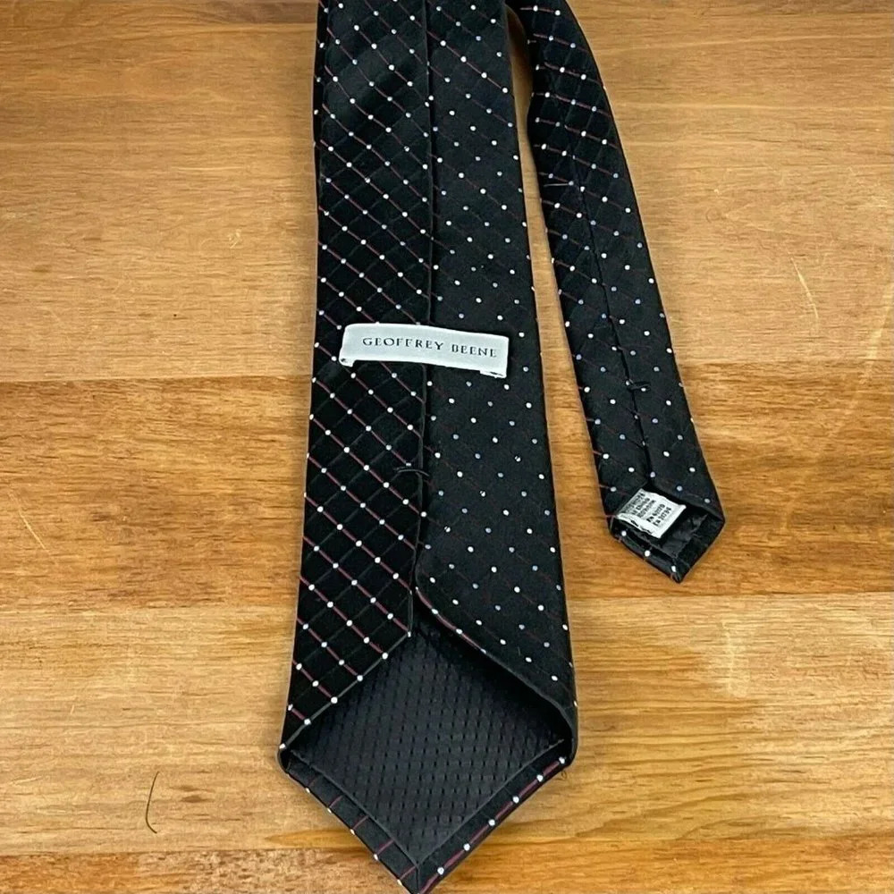 Geoffrey Beene Necktie Men's Classic Traditional Diamond Dotted Silk Black - Picture 3 of 6